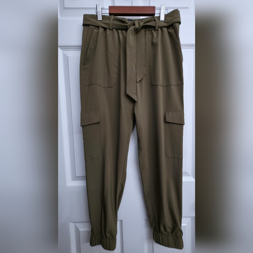 Banana Republic Olive Green Cargo Pants
